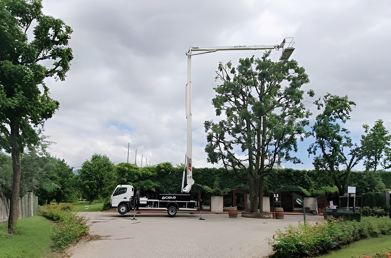 Автогідропідіймач ДТ 37